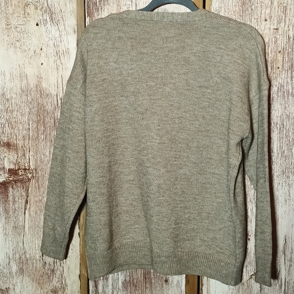 Tan Soft cottage core feminine 3D flower marbled v-neck oversized cardigan sw… - Picture 4 of 6